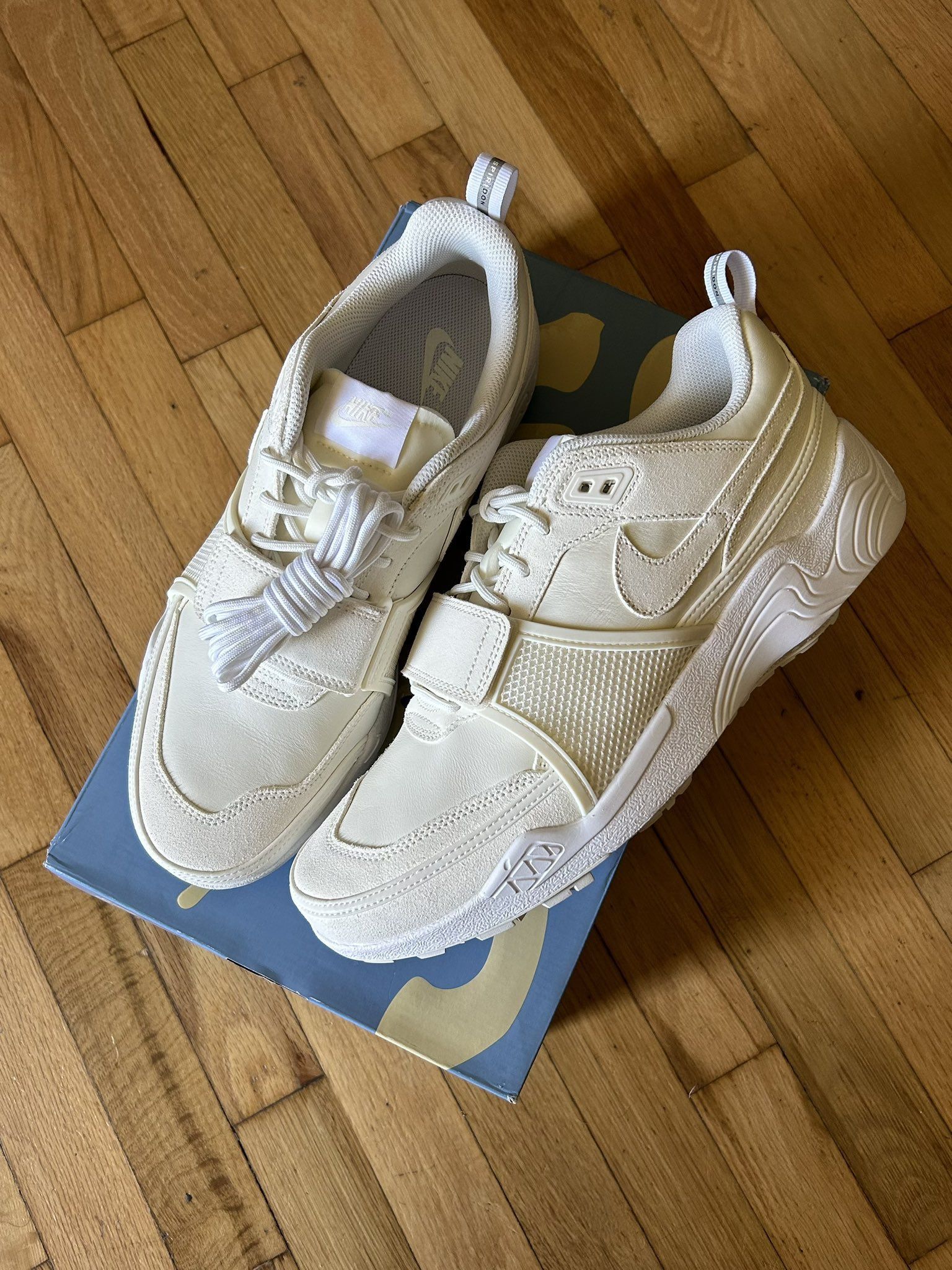 Travis Scott x Nike Zoom Field Jaxx Sail | Blog