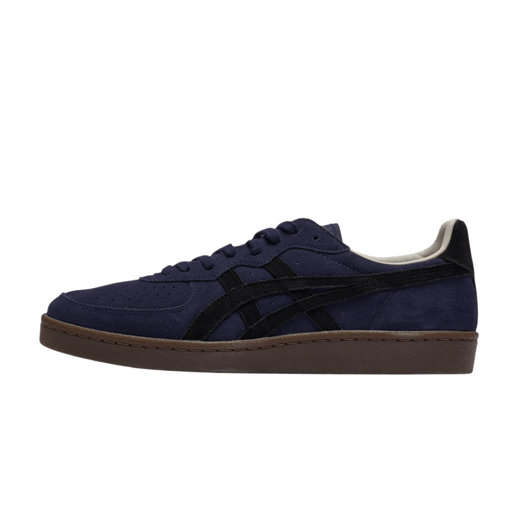 Onitsuka Tiger GSM Peacoat Black, zijaanzicht met donkerblauw suède bovenwerk, zwarte zijstrepen en bruine zool