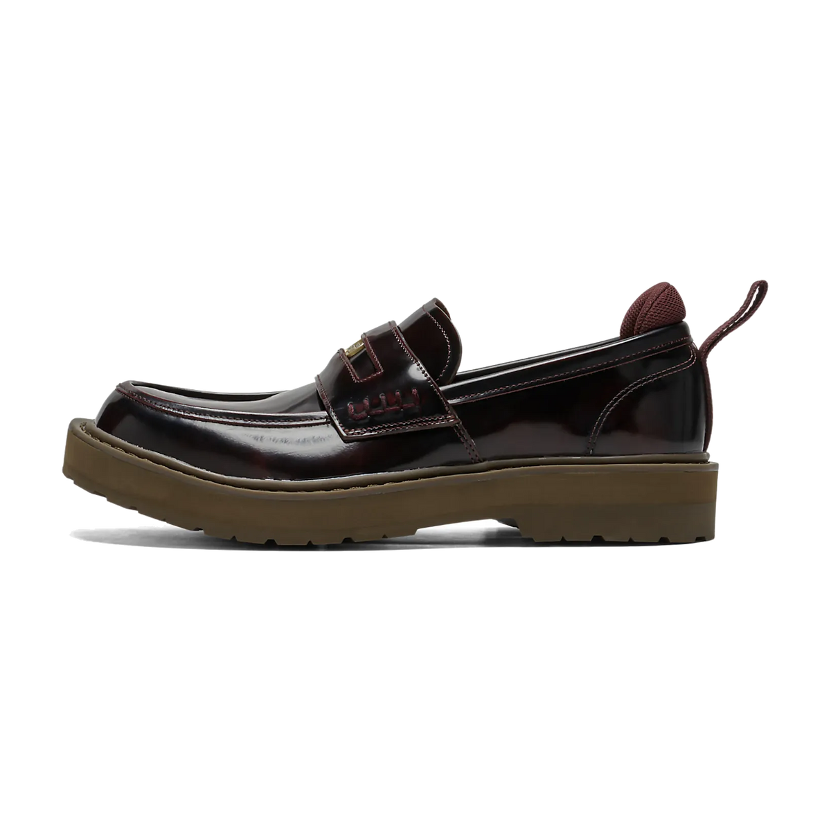 Onitsuka Tiger Tiger Loafer Brown, zijaanzicht met glanzend bruin leer en beige luchtzooltred