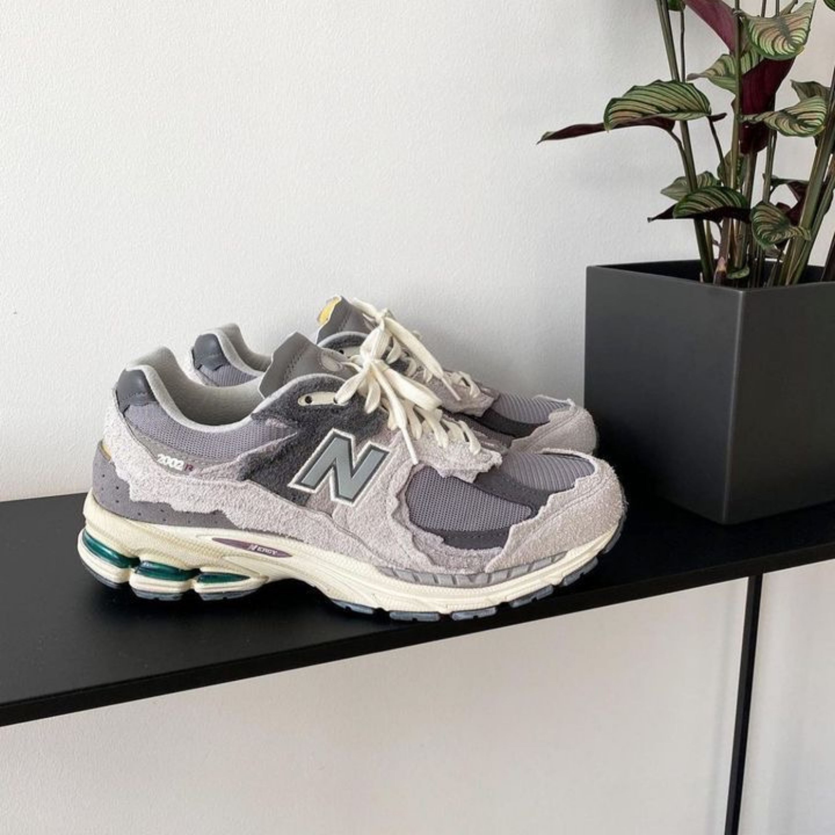 NEW BALANCE 2002R PROTECTION PACK RAIN CLOUD