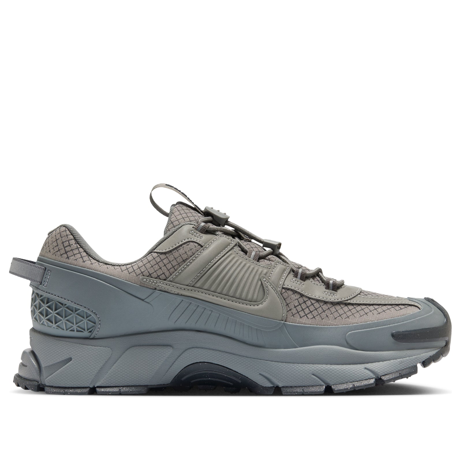 Nike Zoom Vomero 5 Roam Metallic Platinum