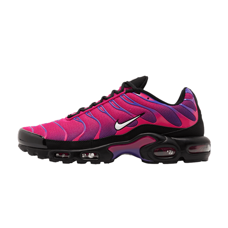 Nike Air Max Plus Rebellious Air Fireberry zijaanzicht, roze mesh met paarse en zwarte accenten, Air Max zool, witte swoosh