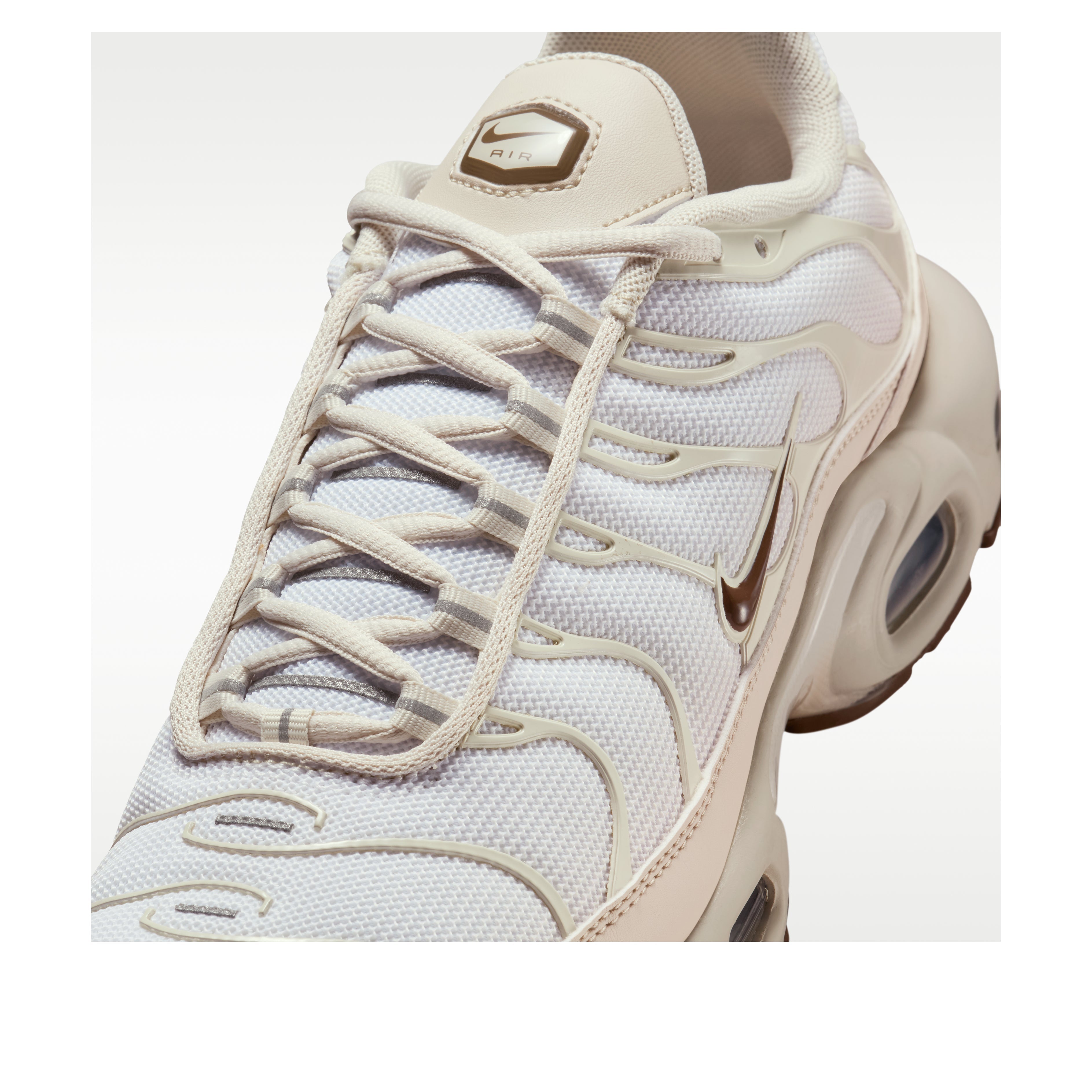 Nike Air Max Plus SE Light Orewood Brown