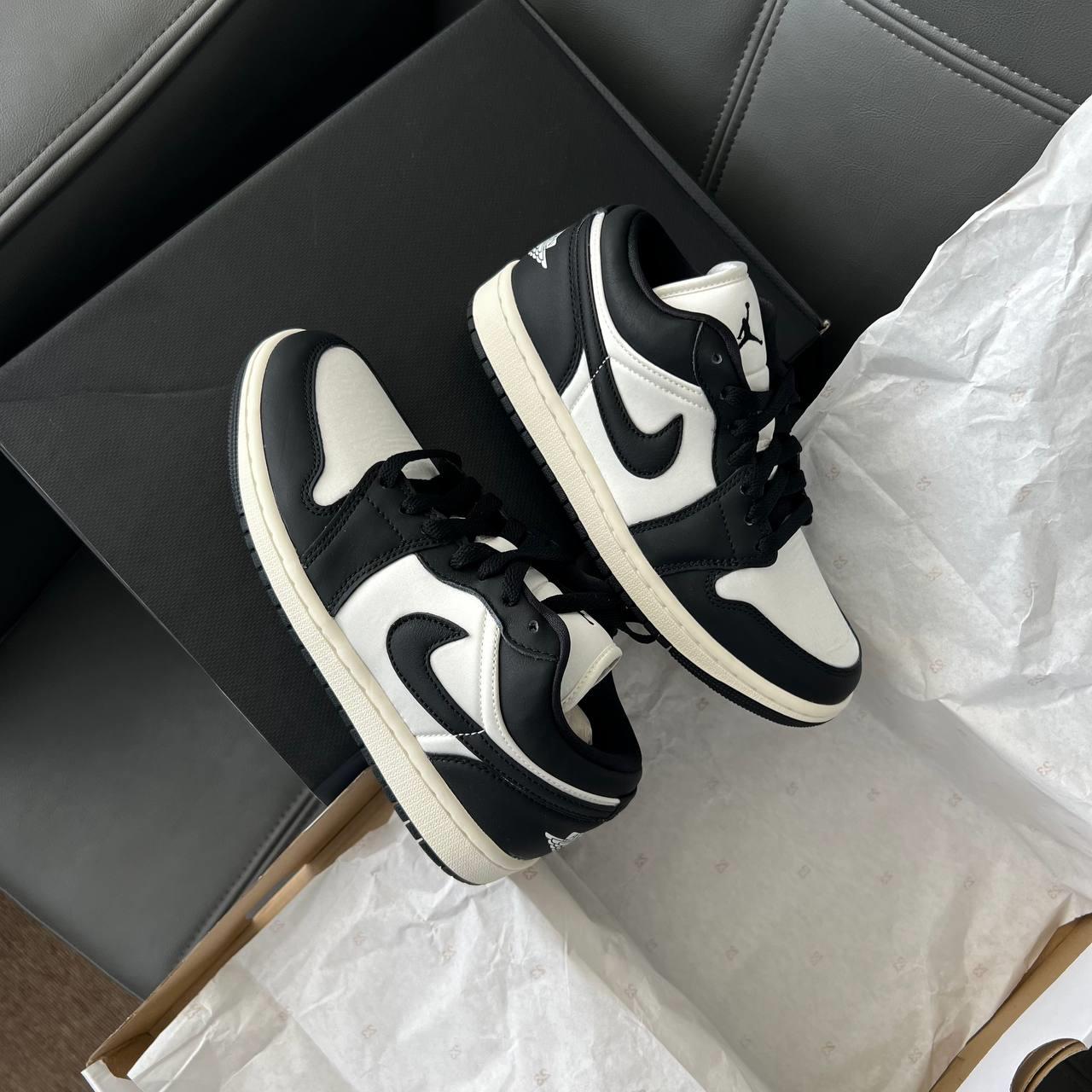 Air Jordan 1 Low SE Vintage Panda FB9893-101