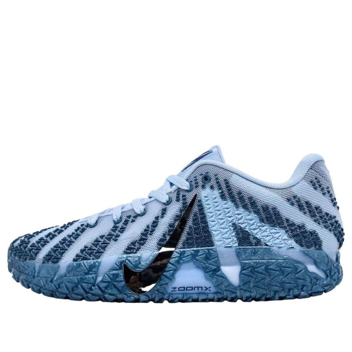 Nike Ja 3 Cobalt Bliss Metallic Silver sneakers in lichtblauw en zilver met opvallend patroon en ZoomX demping zichtbaar aan de zijkant