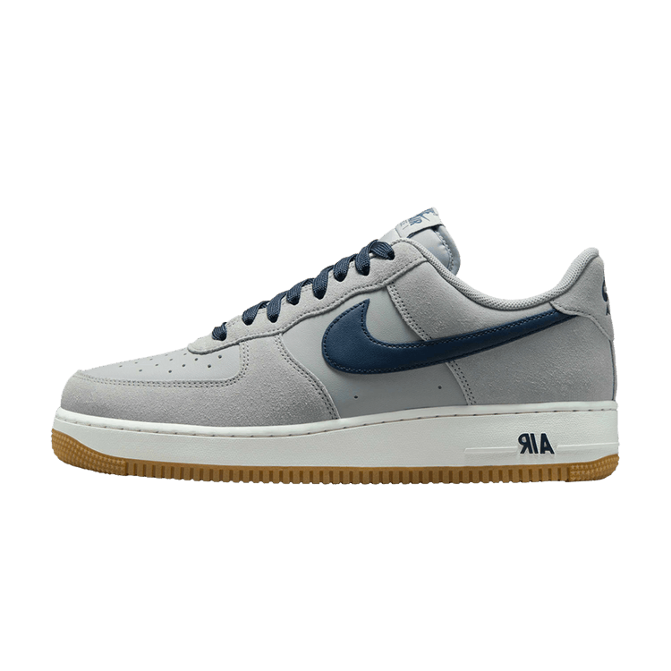 Nike Air Force 1 Low '07 LV8 Light Smoke Grey