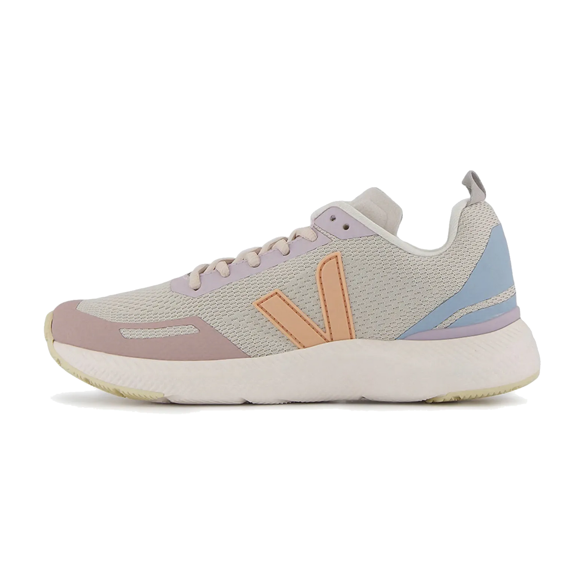Veja Impala Engineered-Mesh Natural Peach zijaanzicht, crèmekleurig mesh met perzik- en blauwe accenten, witte zool