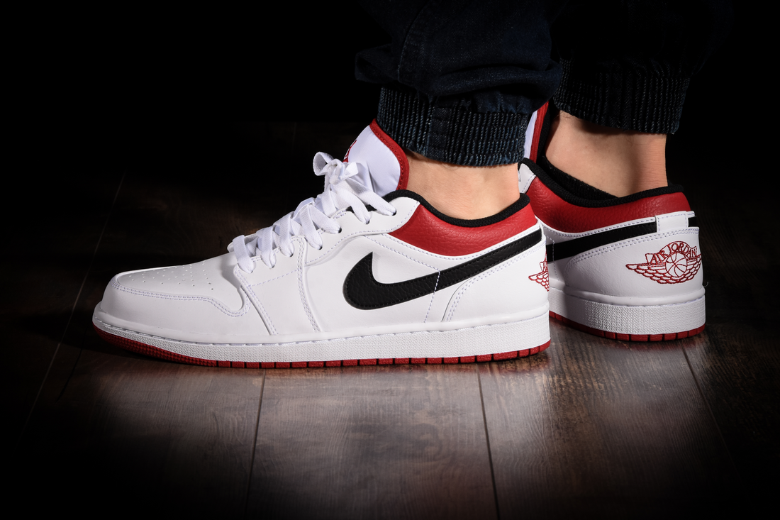 Jordan 1 Low White University Red Black