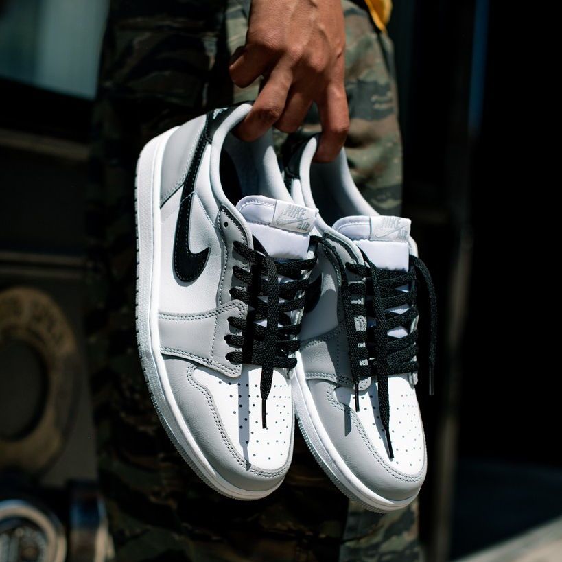 Jordan 1 Retro Low OG Barons