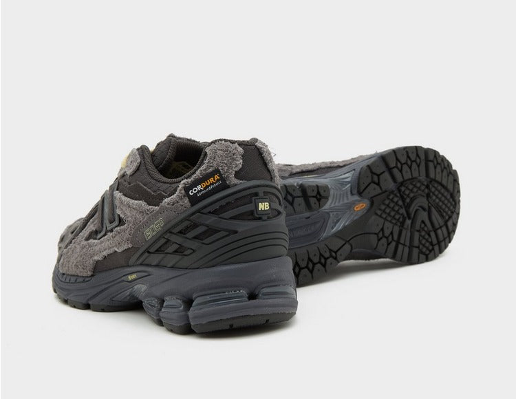 New Balance 1906D size? Exclusive Protection Pack Black Grey