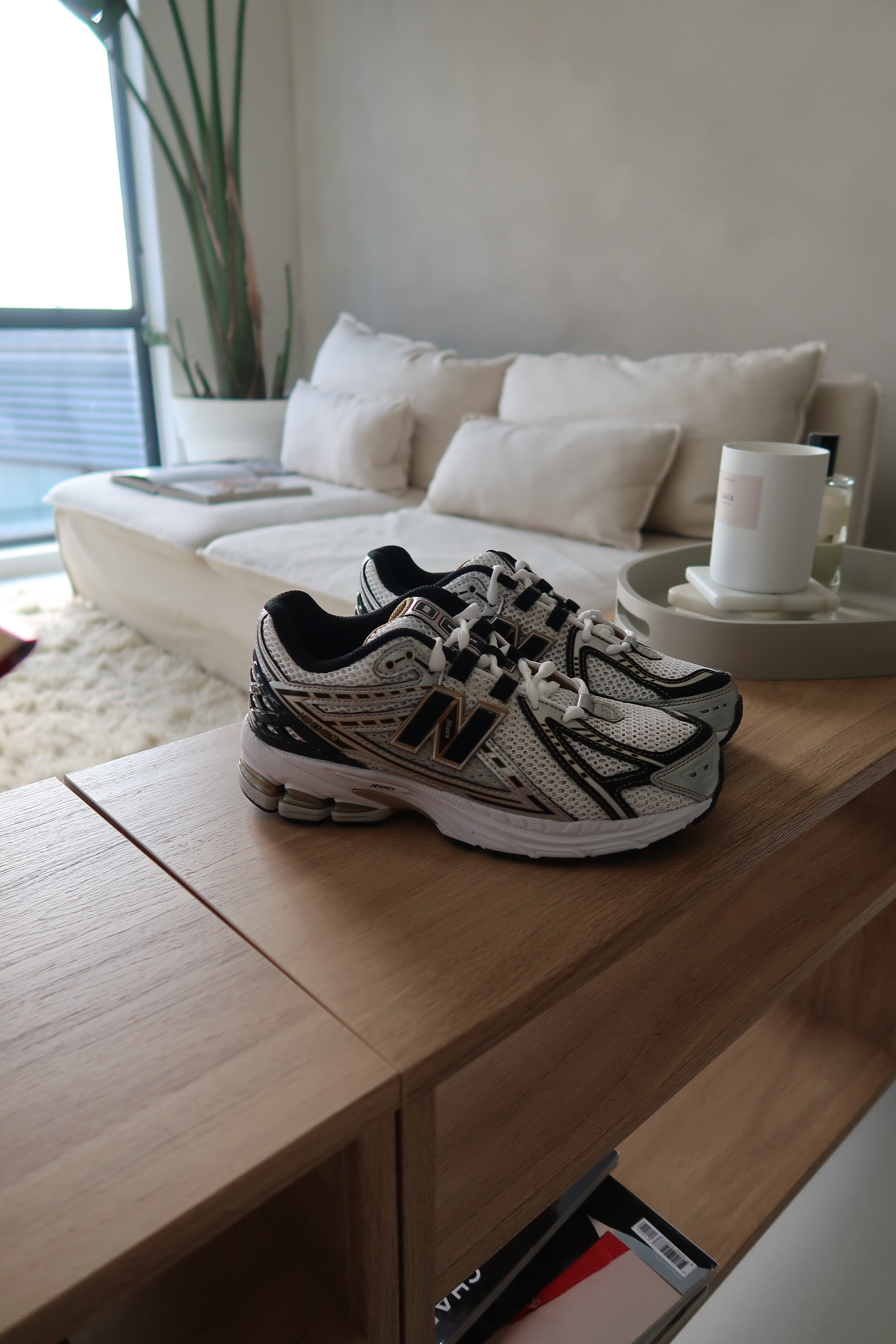 New Balance 1906R White Metallic Gold