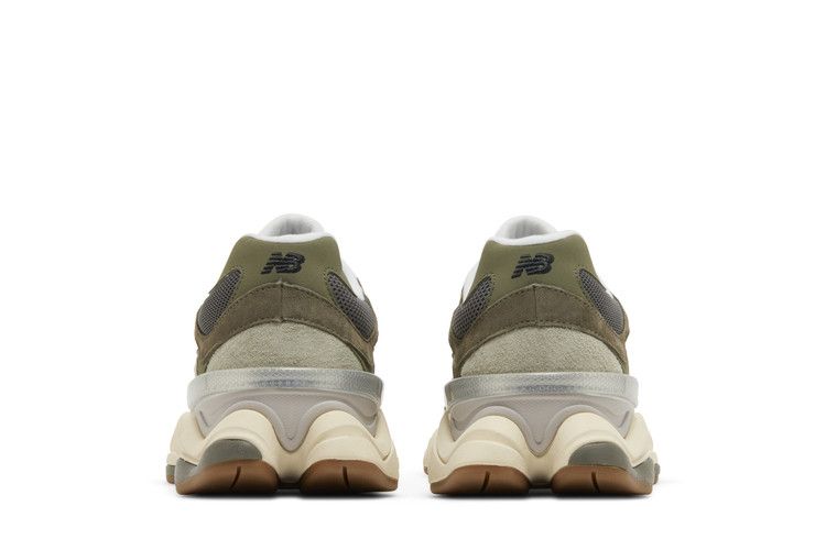 New Balance 9060
Green Grey