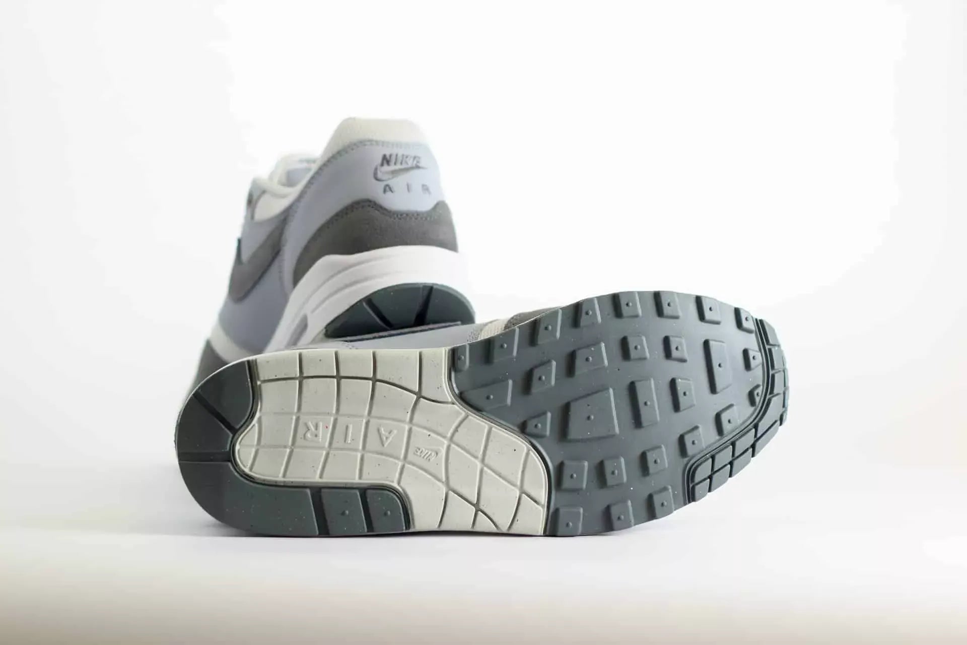 Nike Air Max 1 '87 Photon Dust Wolf Grey