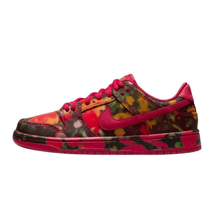 Nike SB Dunk Low The Wizard of Oz Poppy Field