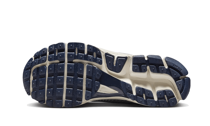 Zoom Vomero 5 Pure Platinum Laser Orange - FJ4151-001