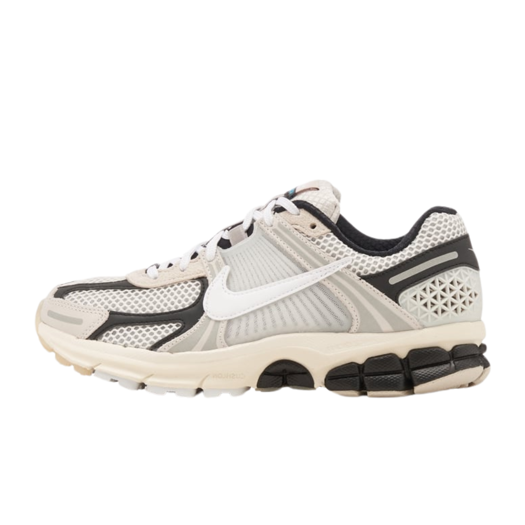 Nike Zoom Vomero 5
Supersonic Light Bone Black