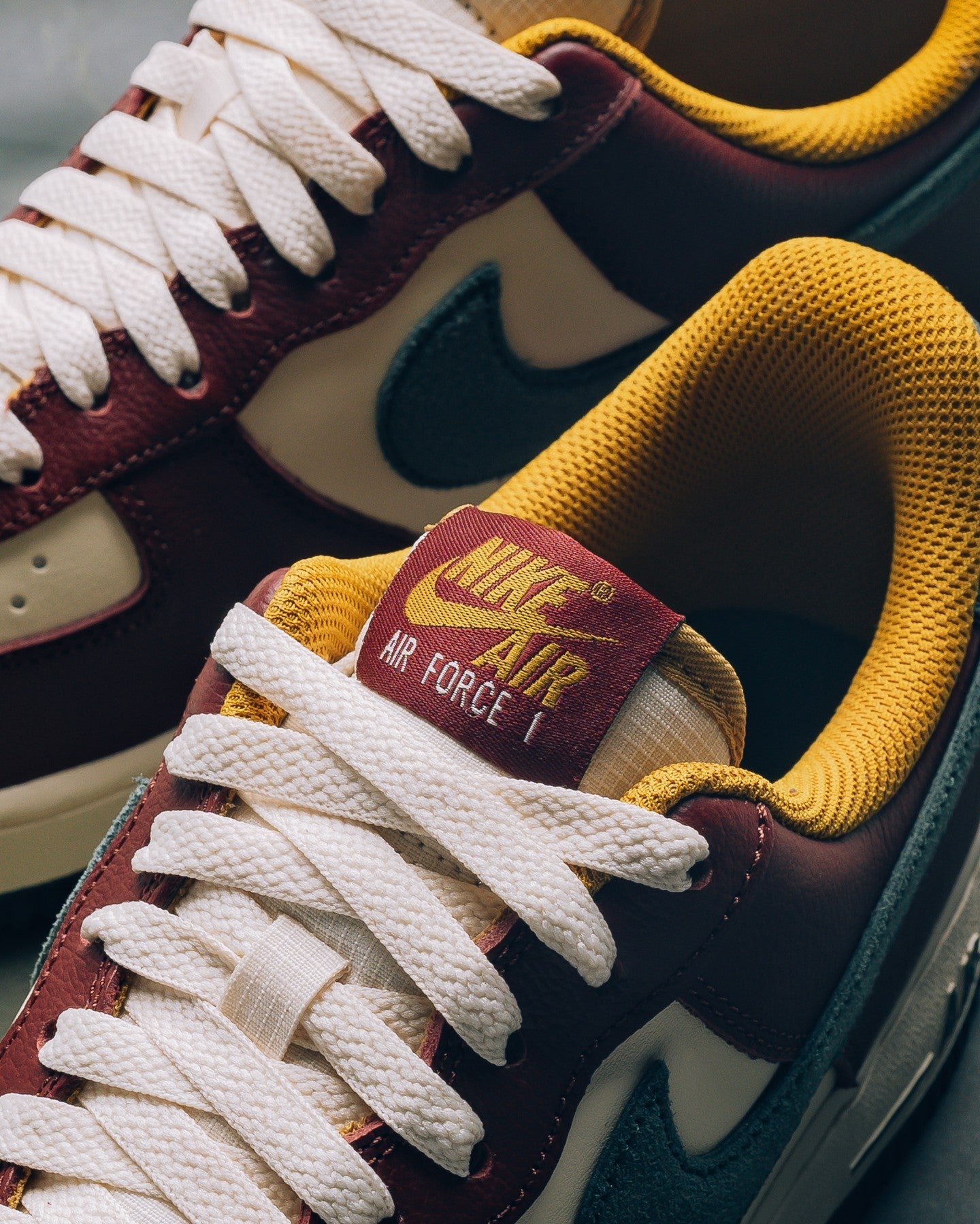 Nike Air Force 1 Low '07 LV8 Dark Team Red Vintage Green