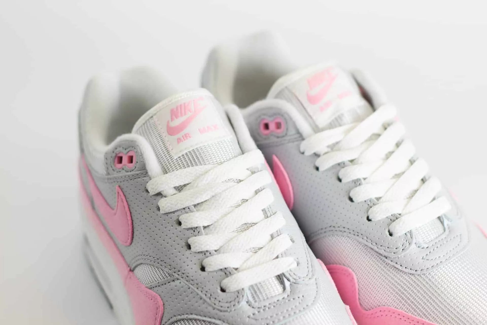 Nike Air Max 1 '87 Metallic Platinum Pink Rise