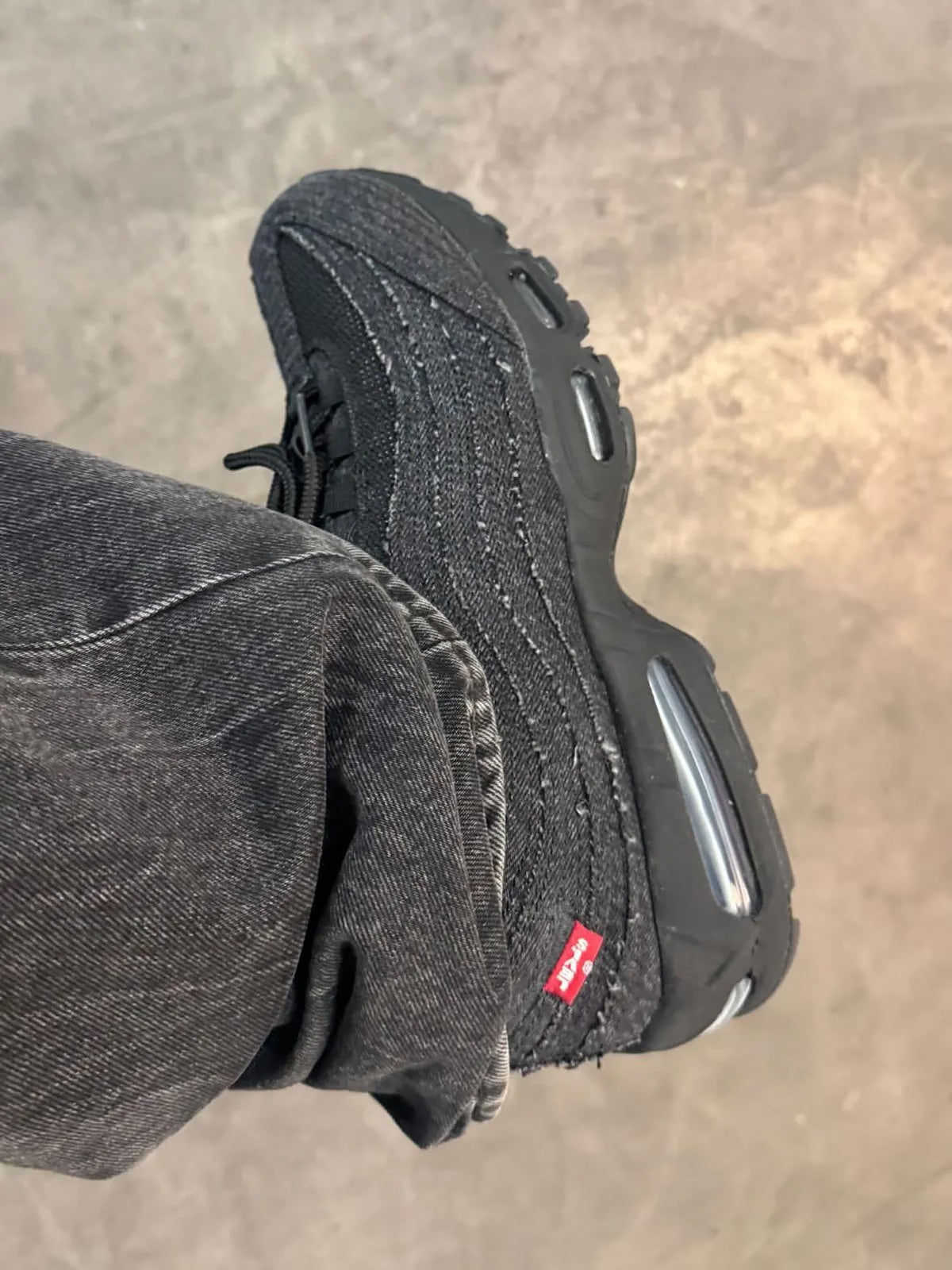 Nike Air Max 95 OG Levi's Black