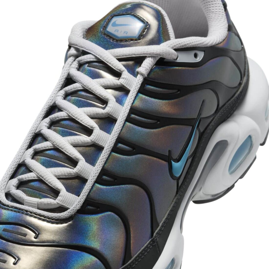 Nike Air Max Plus
Iridescent