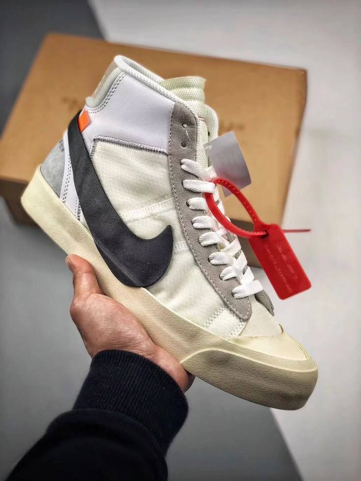 Nike Blazer Mid Off-White
