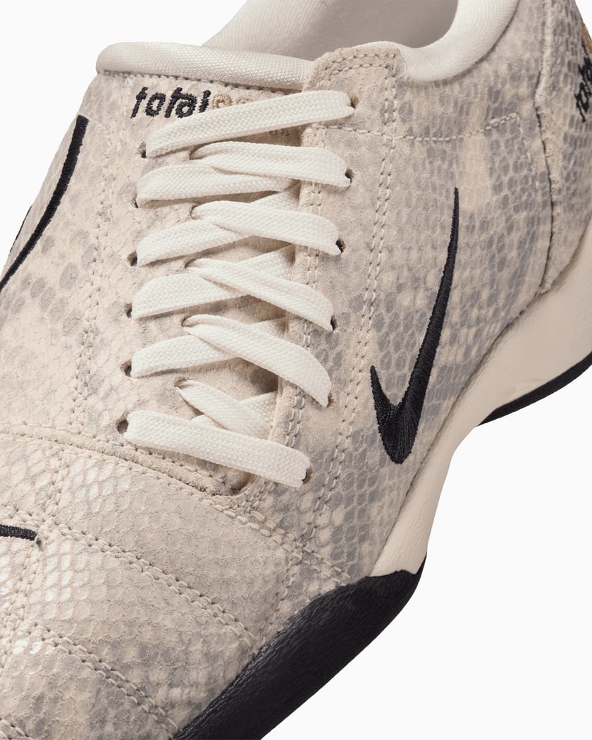 Nike Total 90 3 SE Pale Ivory Snakeskin