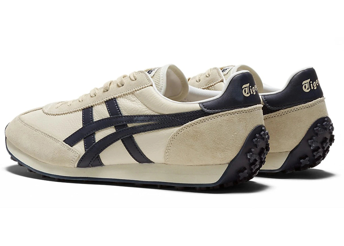 Onitsuka Tiger EDR 78 Birch Peacoat, achteraanzicht met geruwde zool en gestructureerde hakken