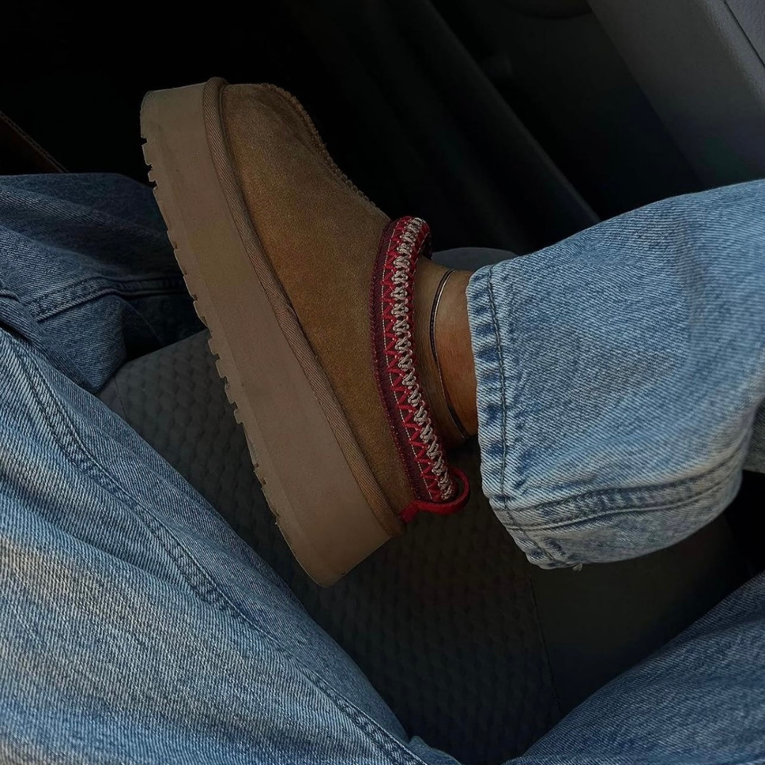 UGGS TAZZ SLIPPER CHESTNUT