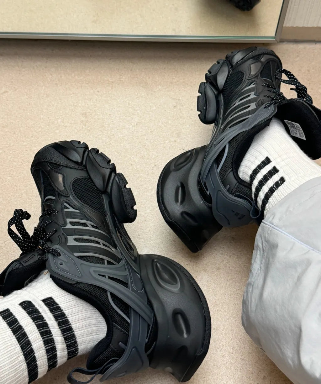 adidas XLG Runner Deluxe Black Grey