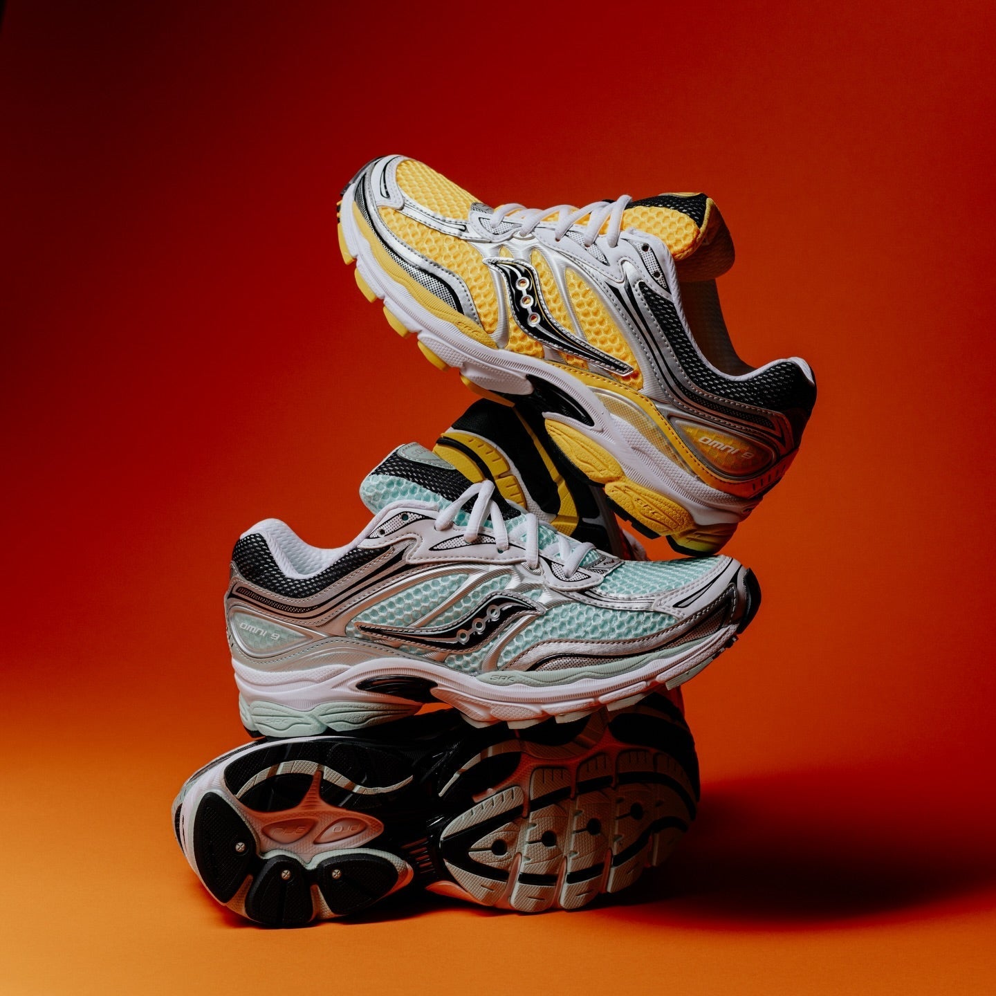 Hoe vallen Saucony sneakers? De Ultieme Maat- en Pasvormgids
