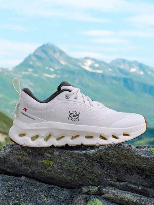 Dit is alles wat je moet weten over onze unieke nieuwe collectie! - On Running x Loewe