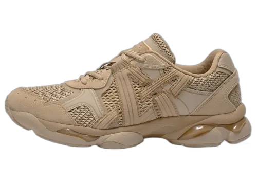 Onitsuka Tiger TIGRUN Wood Crepe, zijaanzicht van beige sneaker met dikke zool