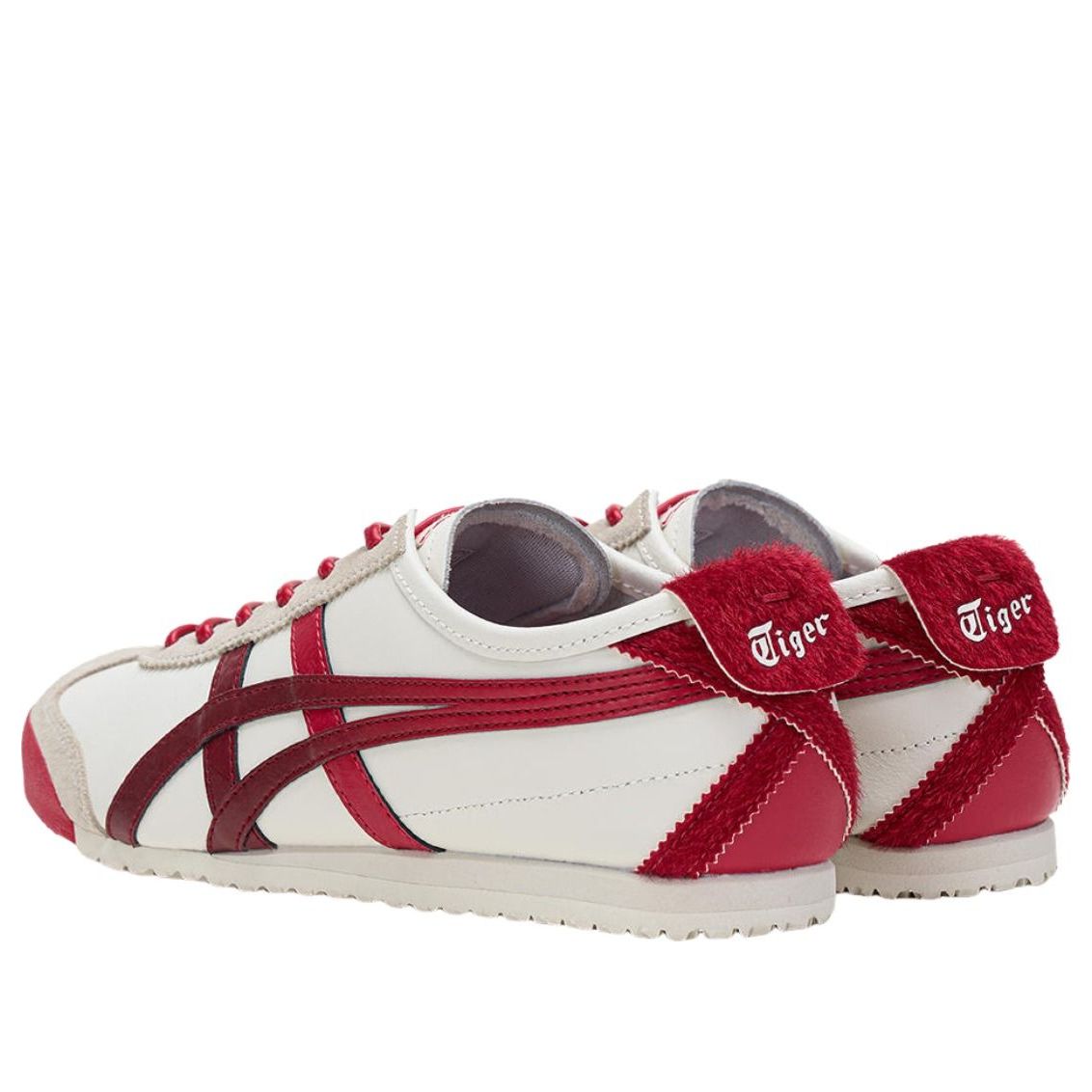 Onitsuka Tiger Mexico 66 Year of the Horse, achteraanzicht toont Tiger branding op fluffy bordeaux hielstukje