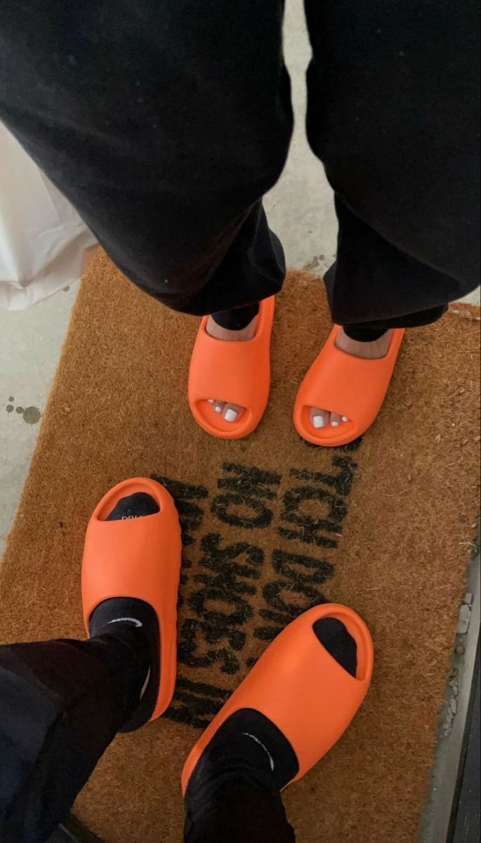 slide yeezy orange
