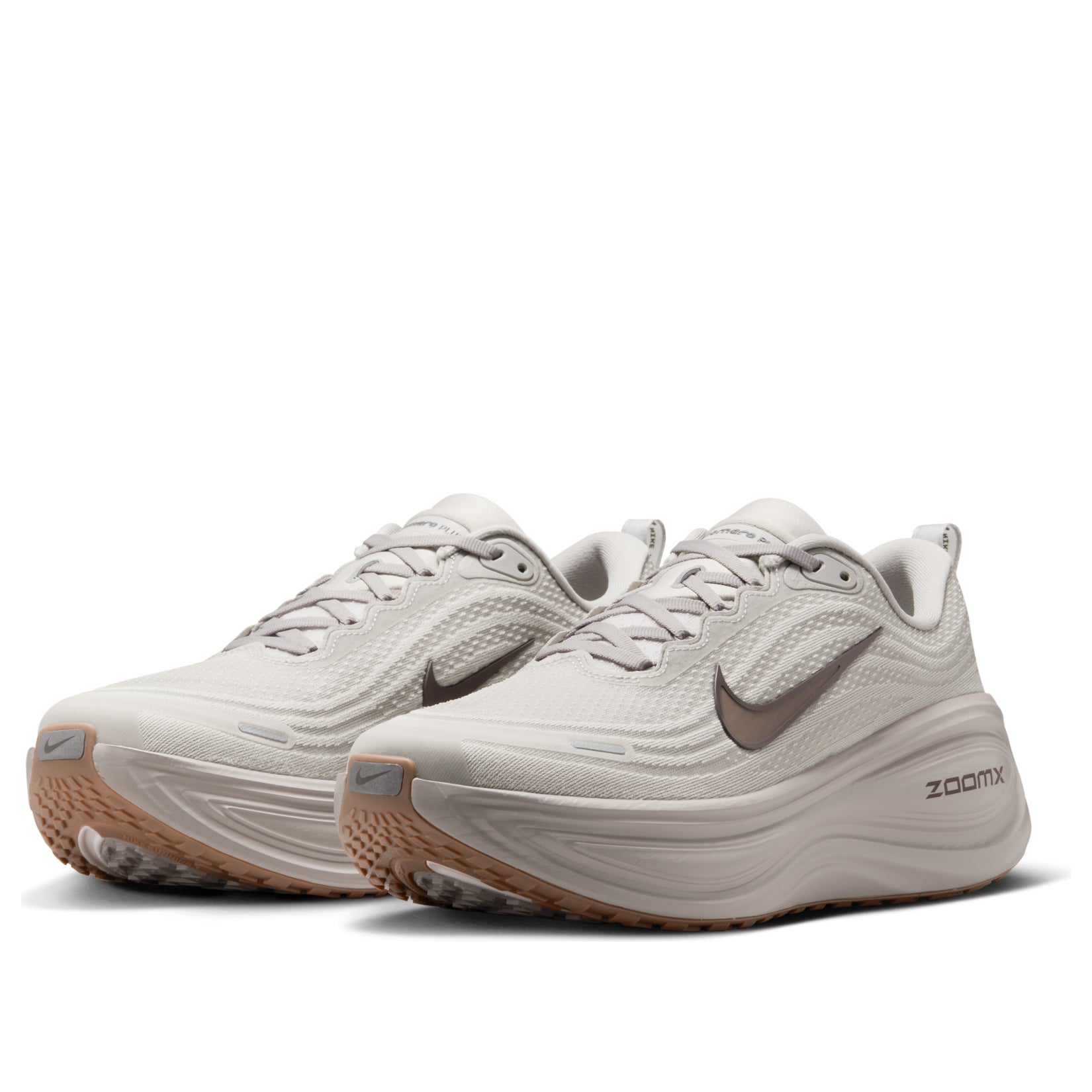 Nike Vomero Plus College Grey Light Iron Ore Gum