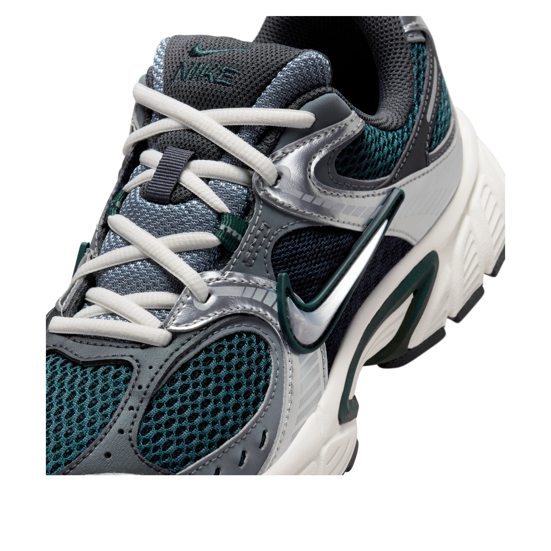 Nike V5 RNR Seaweed Metallic Silver