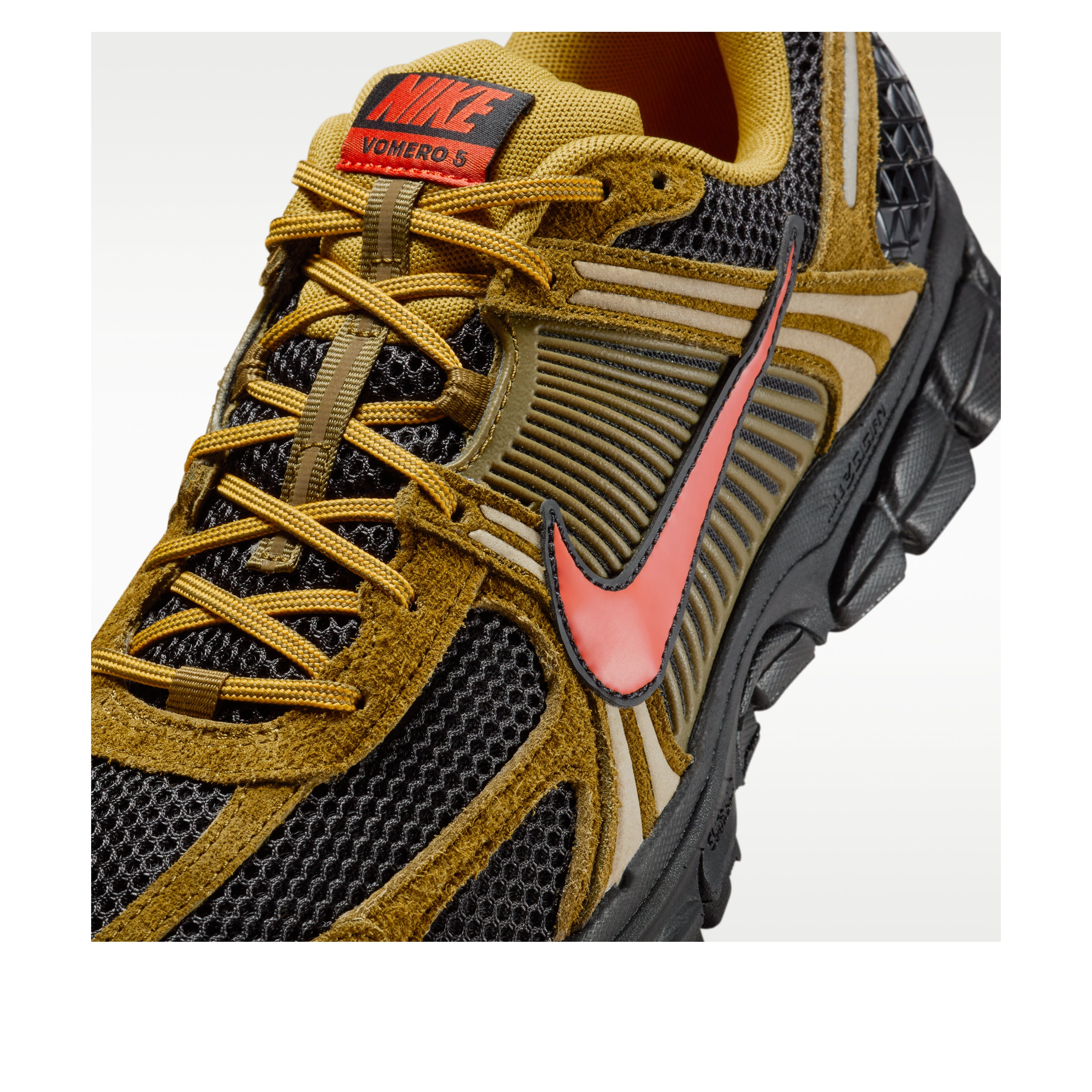 Nike Zoom Vomero 5 Premium Olive Flak Picante Red