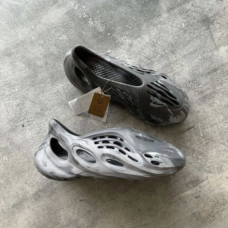 gap yeezy foam runners