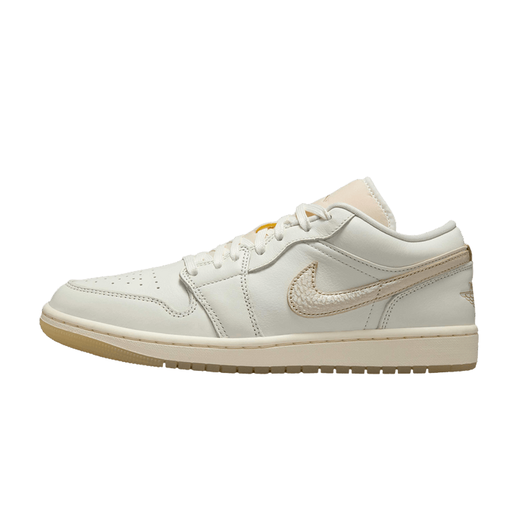 Jordan 1 Low SE Metallic Team Gold