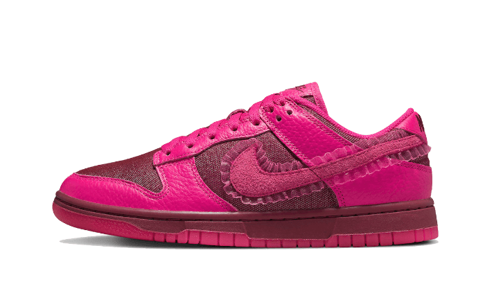 Nike Dunk Low Valentines Day (2022)