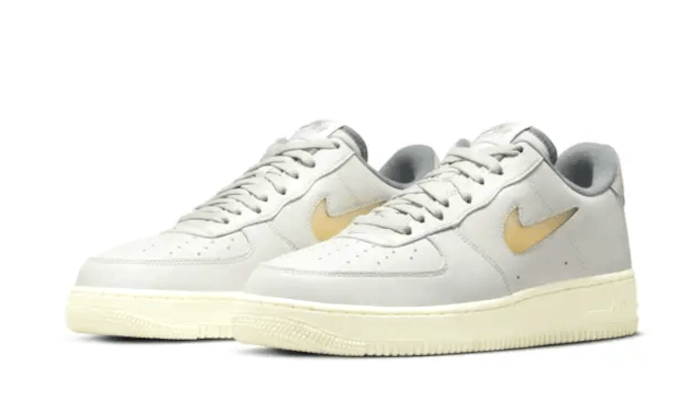 Air Force 1 Low Light Bone and Coconut Milk - DC8894-001