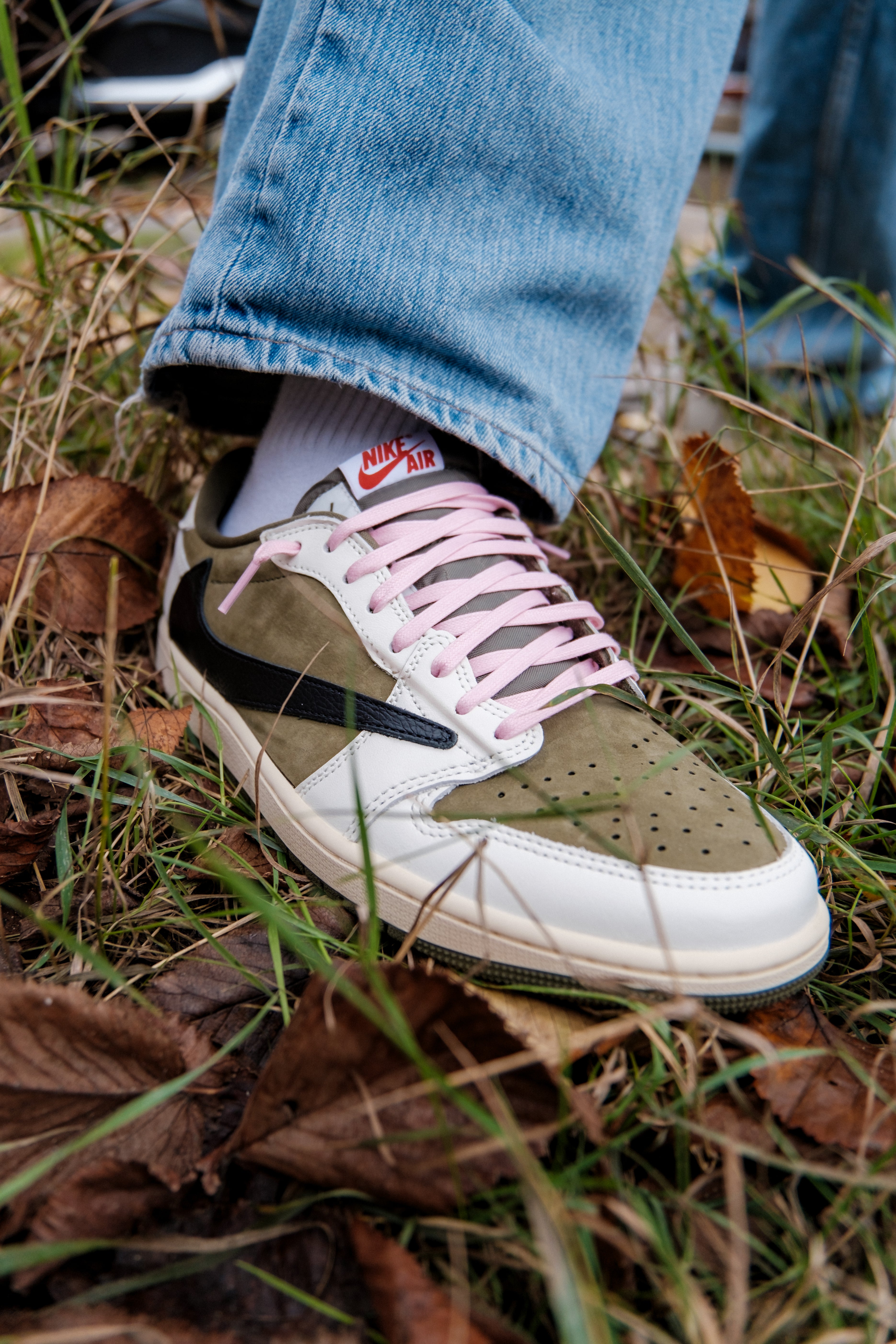Nike Air Jordan 1 Low Travis Scott Medium Olive - SneakerAsk