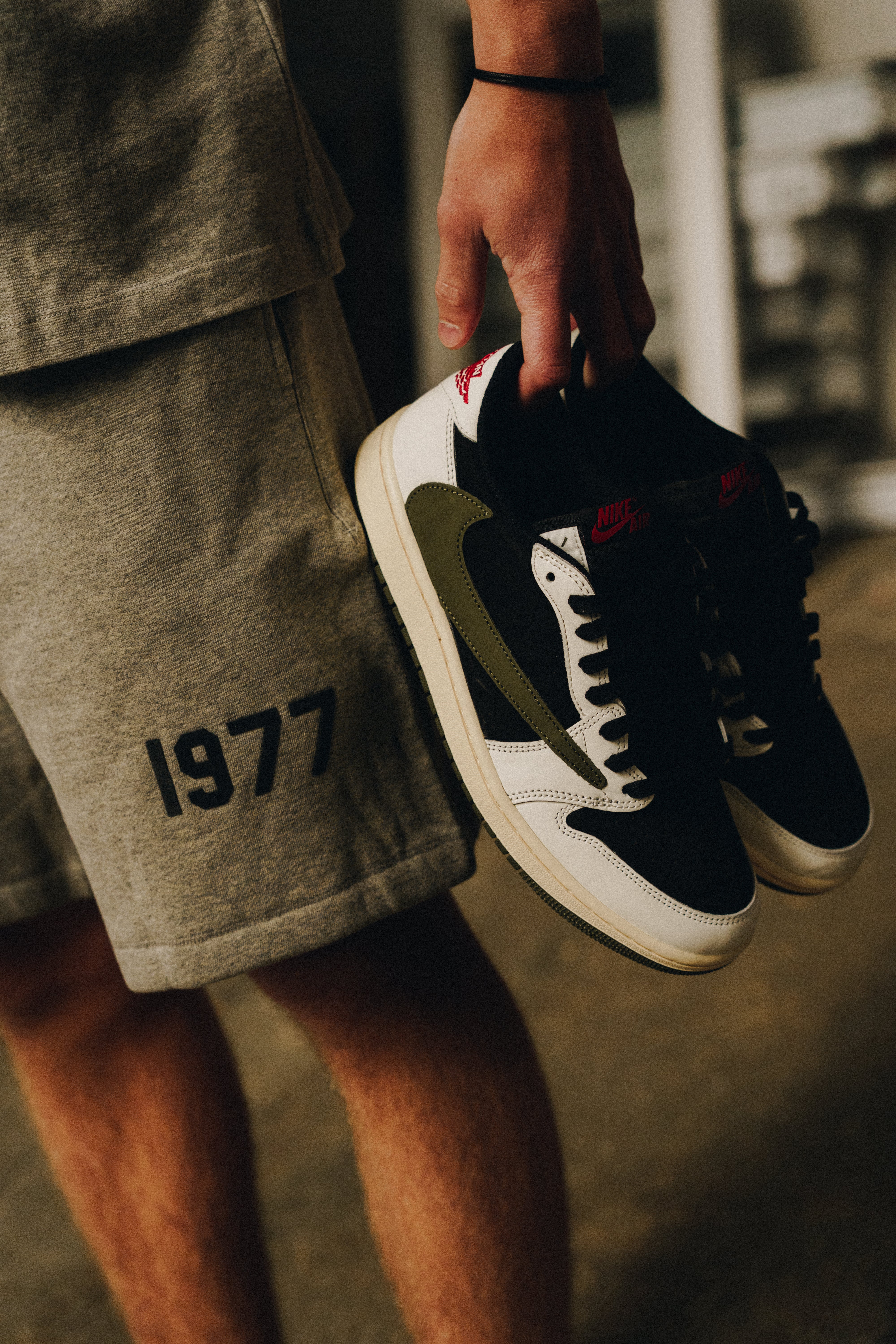 Nike Air Jordan 1 Low Travis Scott Olive (DZ4137-106)