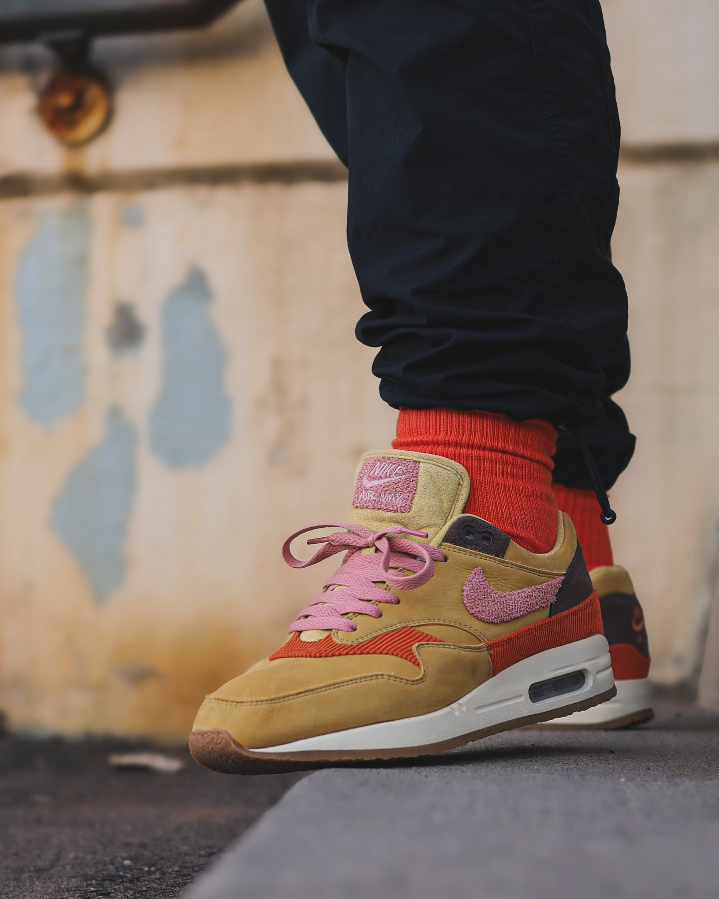 Nike Air Max Crepe Wheat Gold Rust Pink