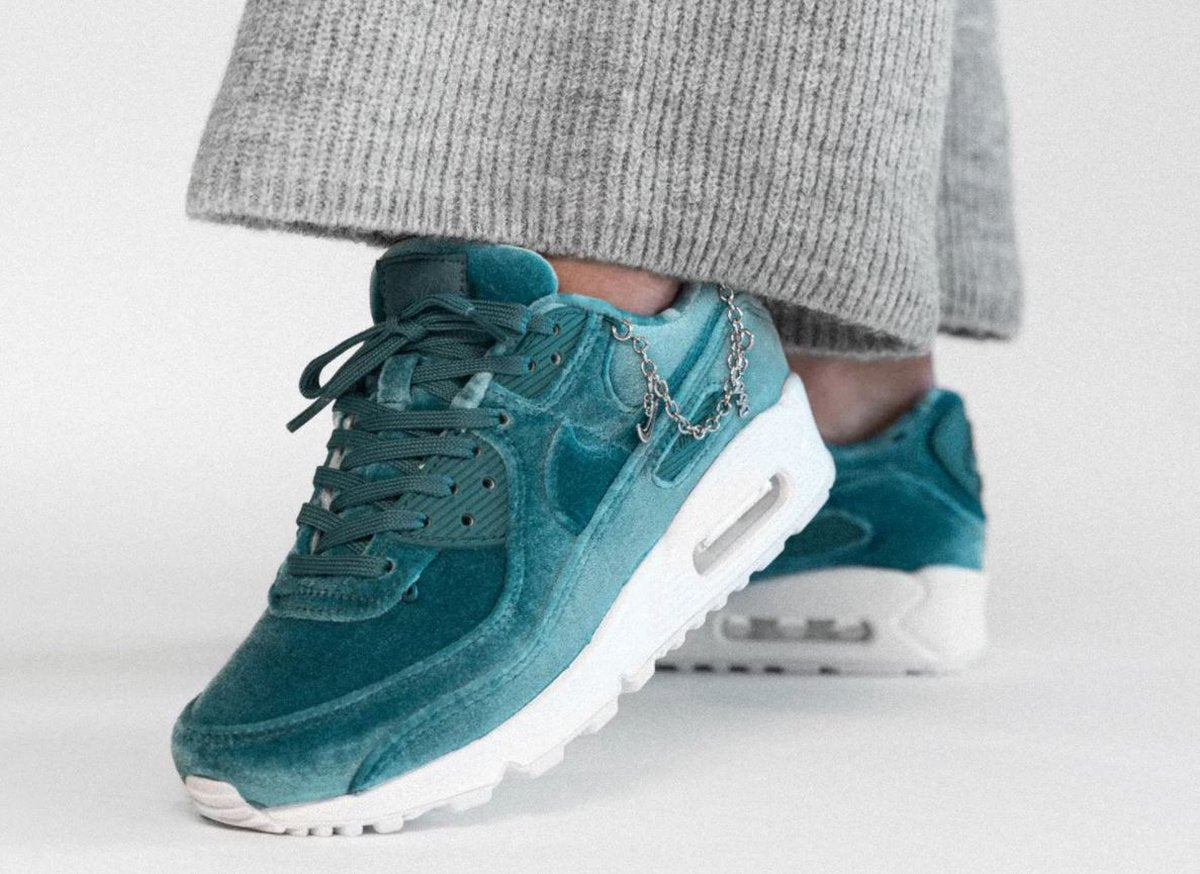 Nike Air Max 90 Lucky Charms Ash Green
