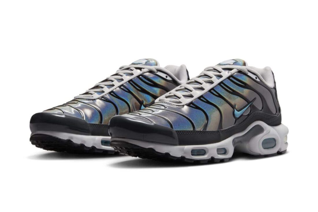 Nike Air Max Plus
Iridescent
