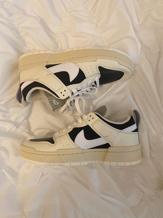 Nike Dunk Low Disrupt Black Pale Ivory