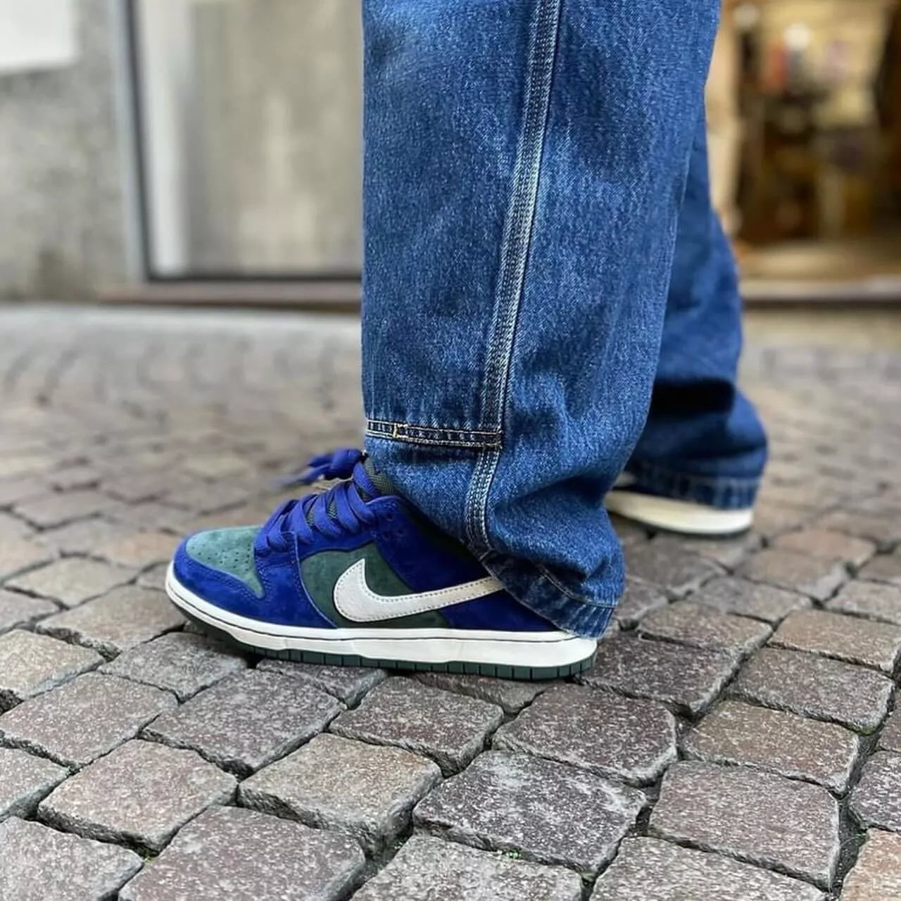 Nike SB Dunk Low Deep Royal Blue - Main Image