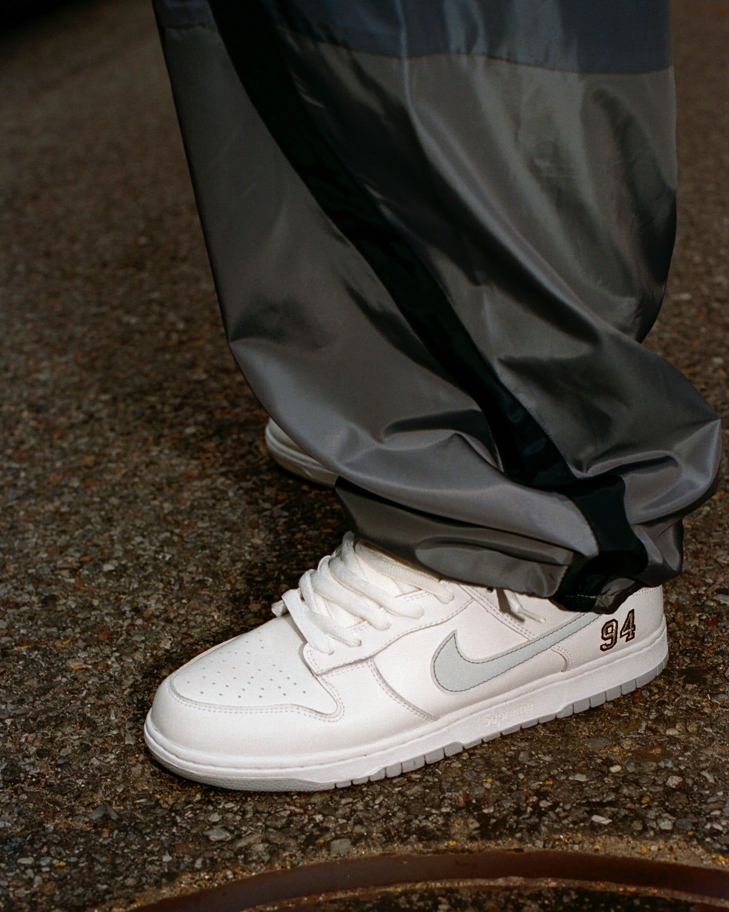 Nike SB Dunk Low Supreme 94 White Metallic Silver
