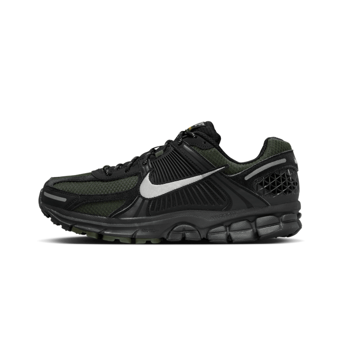 Nike Zoom Vomero 5
Black Sequoia